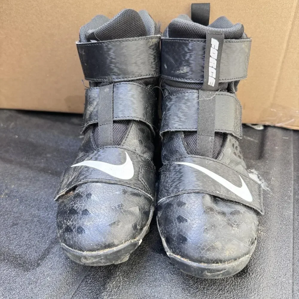 NIKE Force Savage Shark 2 Football Cleats Youth 5.5Y Black White AQ7723-001‎